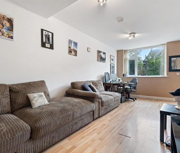 2 bedroom ground floor flat to rent - Photo 1