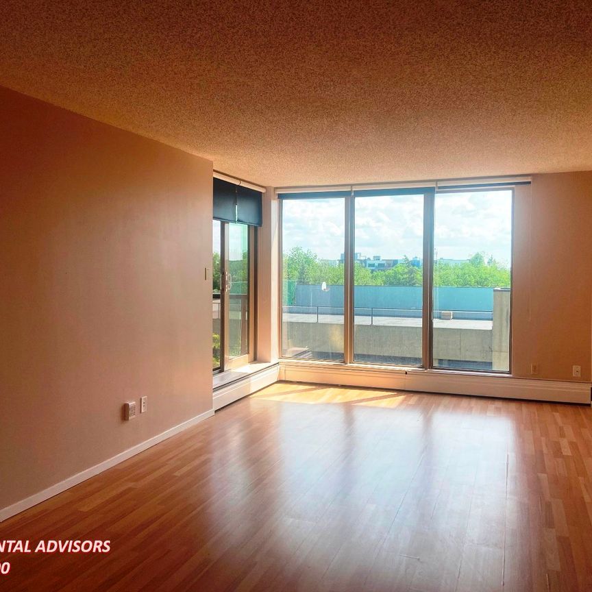 GREAT 2 BED, 2 BATH, 5TH FLOOR APARTMENT WITH A COVERED PARKING STALL IN THE COMMUNITY OF STRATHCONA - Photo 1