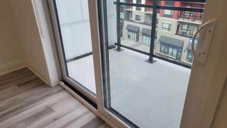 For Lease - 3250 Carding Mill Trail Unit# 524, Oakville, Ontario - Photo 2