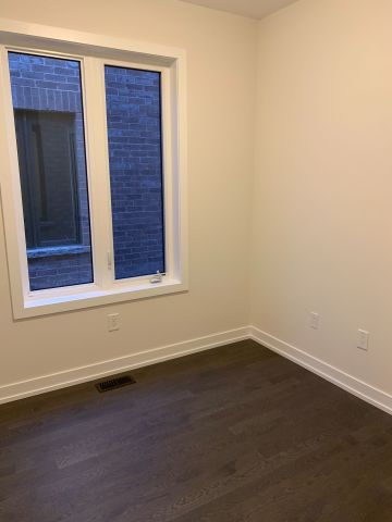 For Lease - 197 Salterton Circle, Vaughan, Ontario - Photo 5