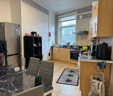 3 bedroom block of apartments to rent - Photo 4