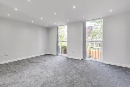 4 bedroom house in Swiss Cottage - Photo 5