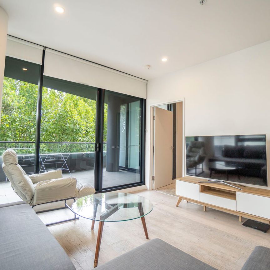 Luxury Furnished 2 Bedroom Apartment for Rent - Photo 1