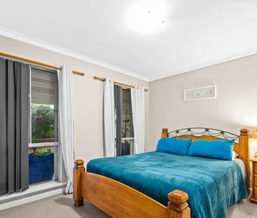 Convenience, Comfort and Community Living (6-months lease on offer) - Photo 5