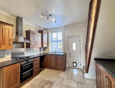 3 Bedroom Terraced Available Arranging tenancy - Photo 5