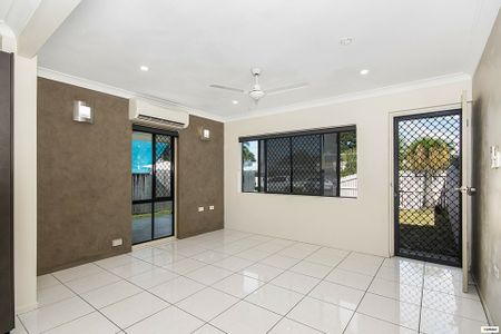 2/115 Thirteenth Avenue, Railway Estate - Photo 3