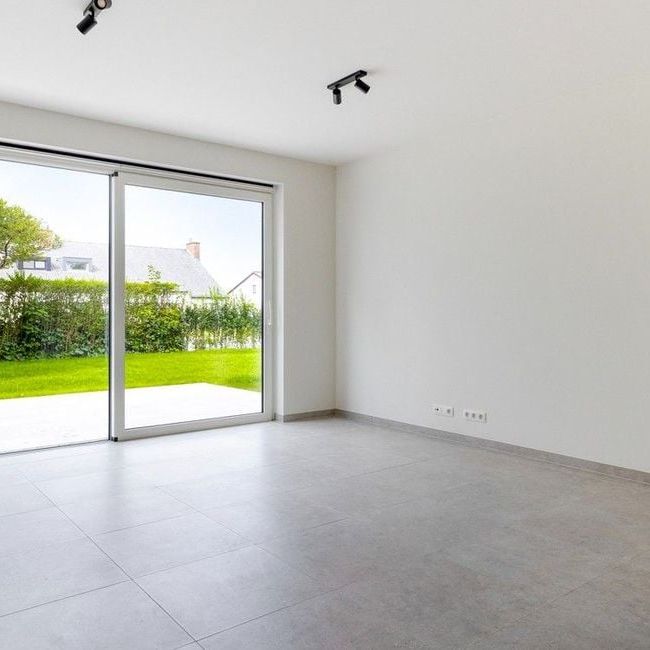 Appartement te huur in Kortrijk voor € 950 met 1 slaapkamer - Photo 1