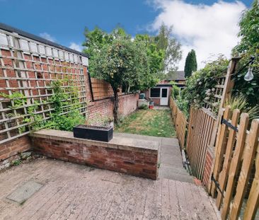 2 bed terraced house to rent in New Street, Kenilworth, CV8 - Photo 5