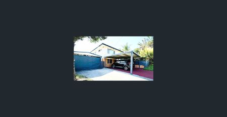 Charming Home in Prime Wishart Location - School Catchment & Convenience! Tropical Retreat in Wishart - Sparkling Pool & Garden Paradise! - Photo 2