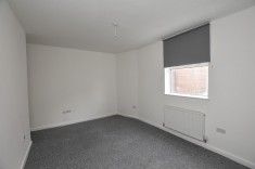 1 bed Apartment for Rent - Photo 4