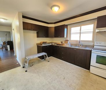 1309 Avenue S - 2 - Photo 3