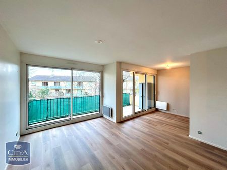 Location Appartement 3 pièces 68m² BOURG EN BRESSE 01000 - Photo 3