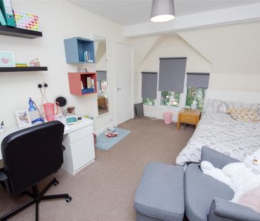 6 bedroom house to rent - Photo 1