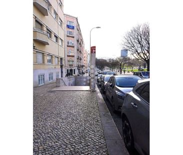 3 room luxury Flat for rent in Lisbon - Photo 4