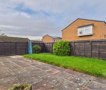 2 bedroom terraced bungalow to rent - Photo 2