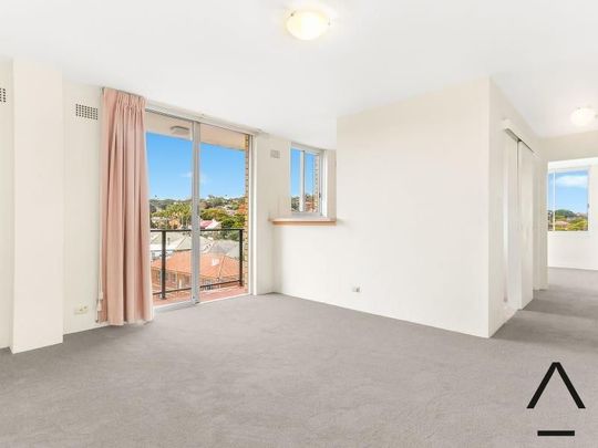 North Facing One Bedroom Apartment - Photo 1