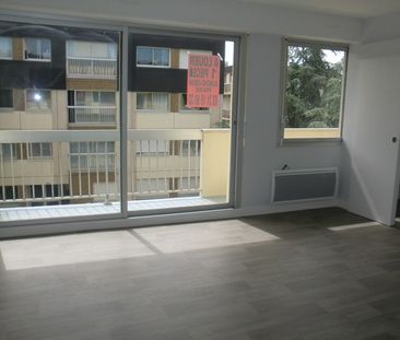 à louer - t1 avec balcon - ifs , - Photo 6