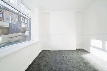 Tower Street, Pontypridd, CF37 - Photo 2