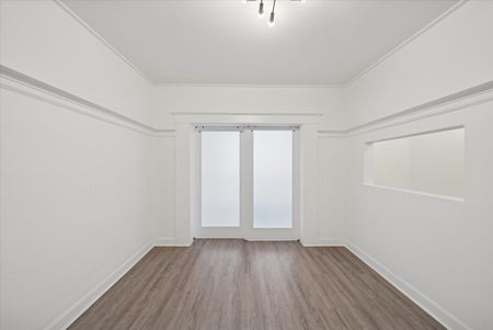 For Lease - 1578A Queen Street, Toronto, Ontario - Photo 3