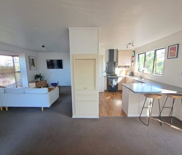 Room Only, 12 Ridge Lane, Central NP - Photo 5