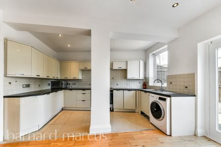 Woodfield Way, Bounds Green - Photo 4