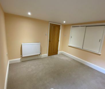 Camperdown, Great Yarmouth - Photo 3