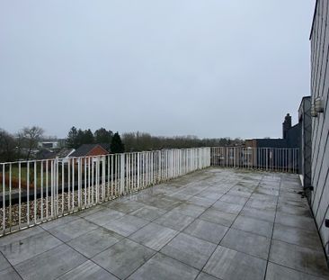 Dakappartement met ruim terras in Mol-centrum - Photo 2