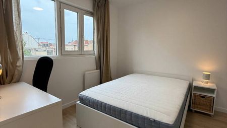 Appartement T2 meublé entièrement rénové - cuisiné équipée - Résidence SCHUMAN - Photo 3