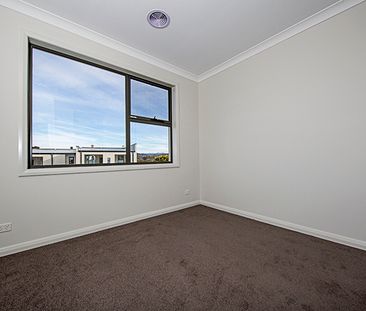 5/11 Sellbach Street, Weston ACT 2611 - Townhouse For Rent | Domain - Photo 3