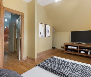 38 Marlborough Avenue - 3 - Photo 3