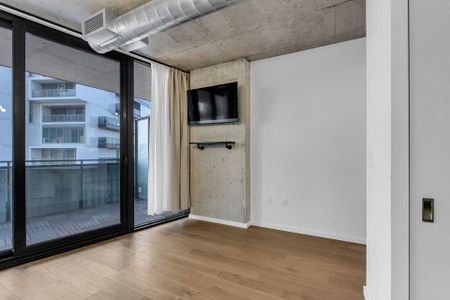 For Lease - 21 Lawren Harris Square Unit# 30, Toronto, Ontario - Photo 3