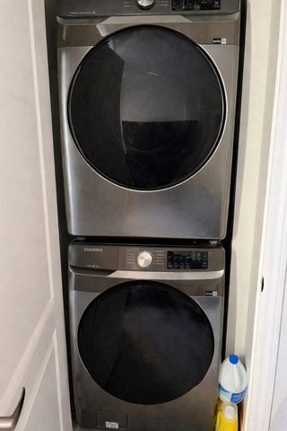 For Lease - 4 Waterleaf Road Unit# Coach, Markham, Ontario - Photo 4