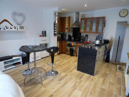 1 bedroom apartment to rent - Photo 5