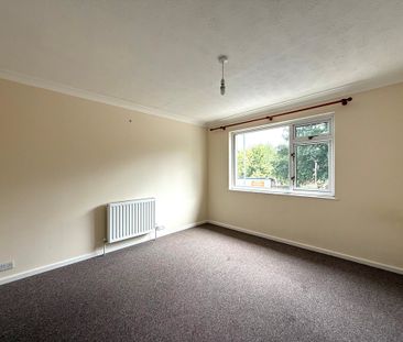 3 bed apartment to rent in - Exeter Road, Cullompton, EX15 - Photo 2