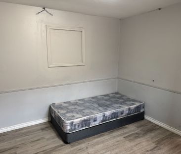 For Lease - 126 Egerton Street, London East, Ontario - Photo 6