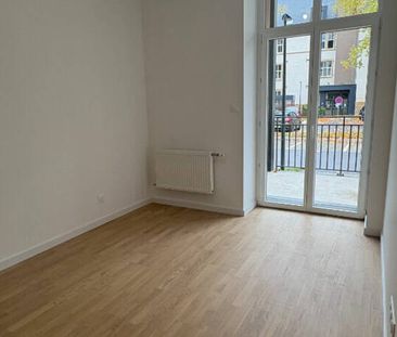 F2-RESIDENCE NEUVE - CUISINE EQUIPEE - PARKING - CAVE -BALCON - Photo 4