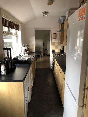 4 bedroom house to rent - Photo 5