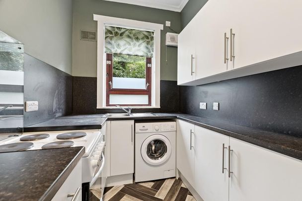 3 bedroom apartment to rent - Photo 1