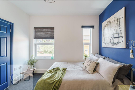 1 bedroom in a house share to rent - Photo 5