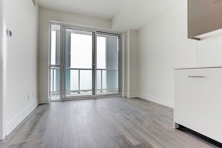 For Lease - 188 Fairview Mall Drive Unit# 1710, Toronto, Ontario - Photo 2