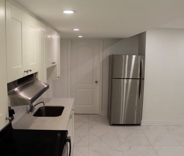 For Lease - 2 Bakersfield Road, Brampton, Ontario - Photo 2