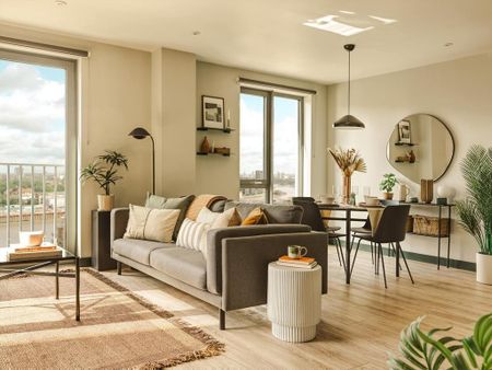 3 bedroom flat to rent - Photo 4