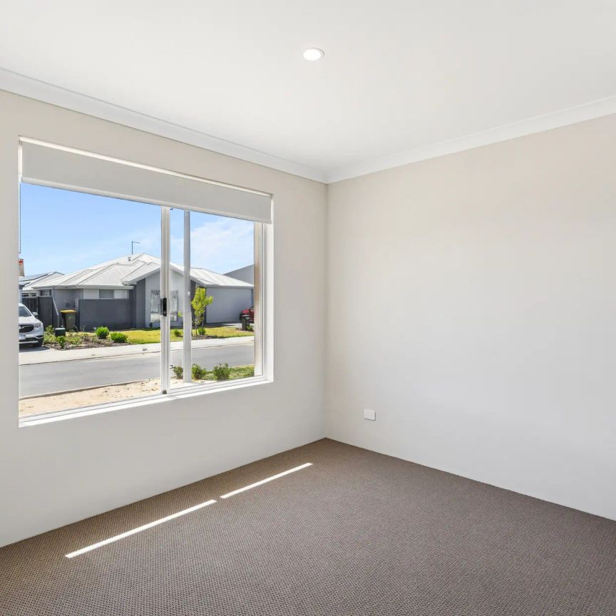 Modern Comfort Meets Convenience - Photo 1