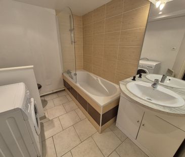 Location Appartement 2 pièces 40m² CAMBRAI 59400 - Photo 5