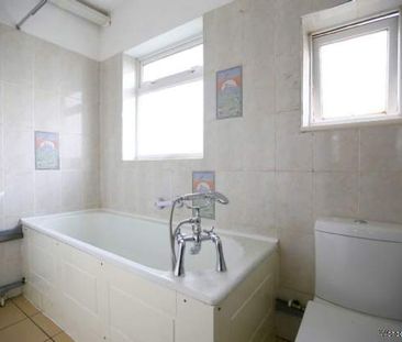 1 bedroom property to rent in Ilford - Photo 4