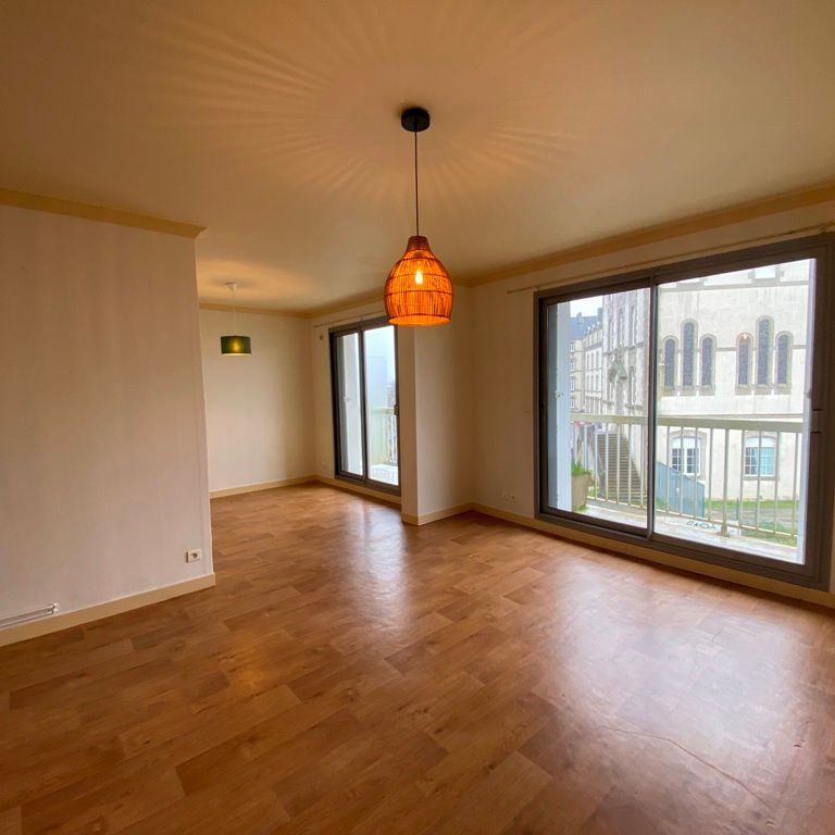 A Louer. Libre immédiatement. Quimper proche Centre-Ville. Appartement T3 Agréable avec Balcon ! - Photo 1