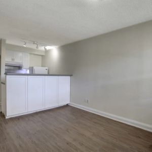 Valleyview Apartments - Photo 2