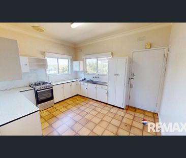 ROOM TO MOVE - Photo 5