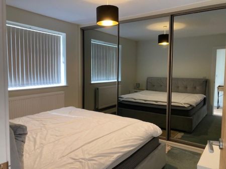 3 bedroom detached bungalow to rent - Photo 4