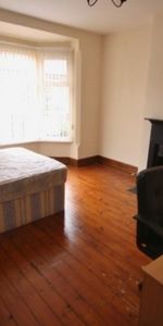 3 Bed - Barclay Street, Leicester, - Photo 4